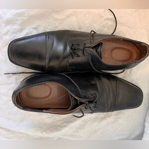 Men’s Florsheim Cap Toe shoes with bio comfort insoles